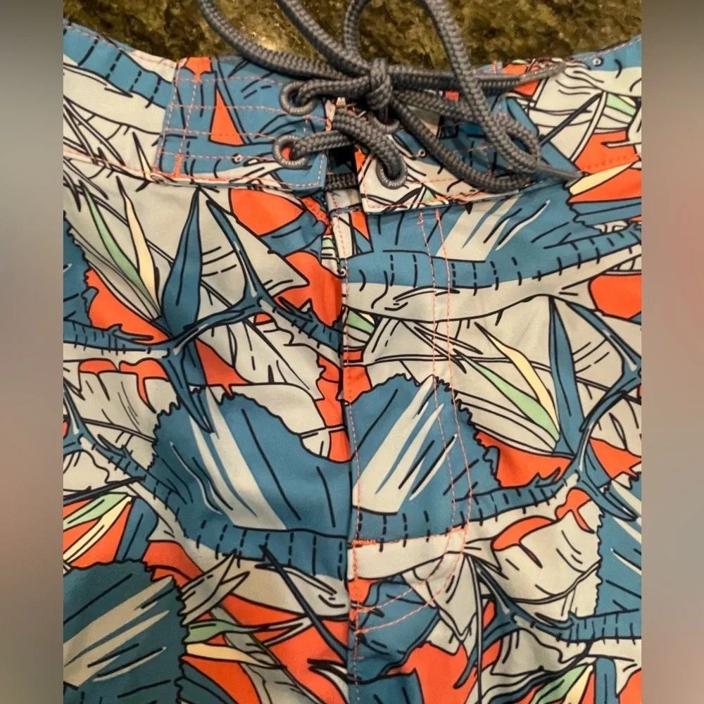 🩵🧡Vineyard Vines Blue and Orange Leaf Print Swim Board Shorts. Size 32. Like new
